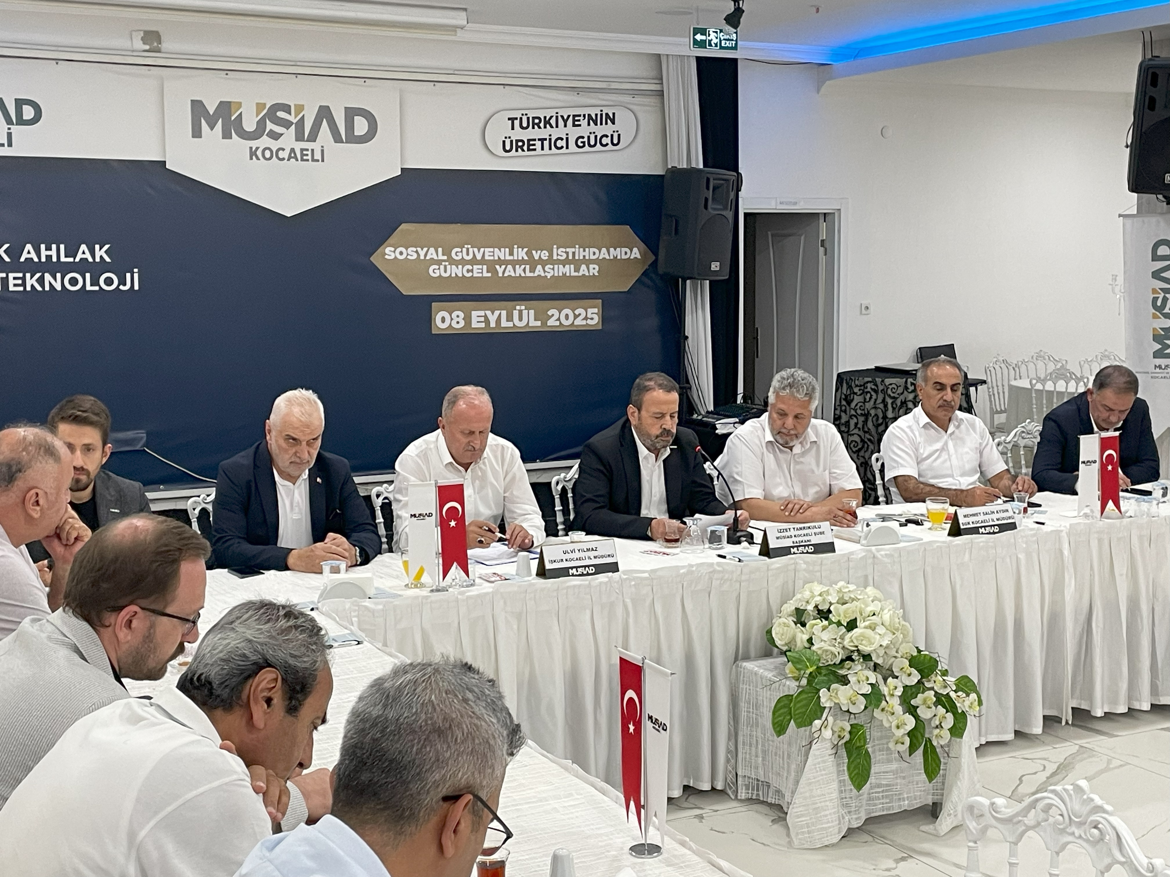 'MÜSİAD Kocaeli’de Sosyal Güvenlik ve İstihdamın Yol Haritası Konuşuldu'